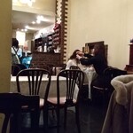 Cafe Chansonnier Acolyte - 