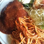 モントレ - ハンバーグ、スパゲッティー