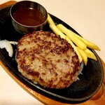 Victoria Station Atsubetsu Ten - 手ごねハンバーグ(夜キューセット) 900円