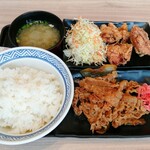 Yoshinoya Matsui Yamate Ten - 「牛皿・から揚げ定食(ご飯大盛り)」698円