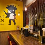 Ramen ☆ Billy Izumi Gakuin Mae Ten - 店内（座席より右まわり）➡