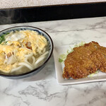 よしのや食堂 - 玉子うどん¥250-
      とんかつ¥260-
      合計¥510-