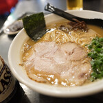 Sapporo Ramen HACHI - とんこつラーメン