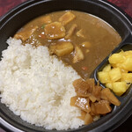 カレーハウス CoCo壱番屋 - グランドマザーカレー。
自家製チリパインを乗せて完成。