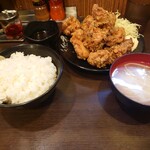 Meibutsu Sutadon no Mise Hachioji Ten - すたみな唐揚げ定食(超鬼盛り)