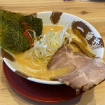 Ichiban Ken + Sekai no Yamachan Komaki Ten - 濃厚味噌豚骨ラーメン