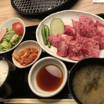 Kuroge Wagyu Yakiniku Ichi Kujo Ten - 