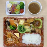 桂旅館 - カレー弁当(\2,500)