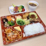 桂旅館 - カレー弁当(\2,500)