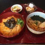 Kagoshima Ryori Maruman Tokyu Puraza Shibuya Ten - 親子うどん　　　1，100円
      