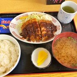 Ton Taro Miki Ten - とんかつ定食　750円税込