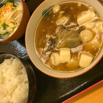 甲魚甲鱼（配小碗和米飯）