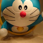 Doraemon Wakuwaku Sky Park Cafe Zone - 日本で1番大きなドラえもん！だそうです。