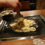 なにわもんじゃ鉄板焼 ひとへら - もんじゃ焼きもちチーズ