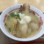 Sugakiya Gamagori Apita Ten - 特製ラーメンにロング肉