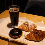 STARBUCKS RESERVE STORE Ginza Maronie Dori - 