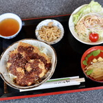 あしながおじさん焼肉亭 - ソースカツ丼