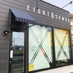 cafe EIGHT 8 SENSE - シックな外観❤︎