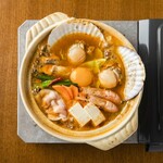 海鮮チゲ鍋　1639円～