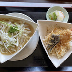 Gesshin An - ミニきしめんとミニ天丼セット♬
                        1550円(税別)