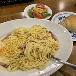 Namamen Senmon Kamakura Pasta Ko-Suka Beisaido Sutoa-Zu Ten - 厚切りベーコンのカルボナーラ鎌倉風(大盛)のBセット