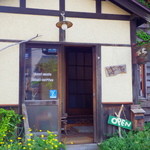 Jikabaisen Coffee Hachi - 店舗入り口