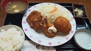 Tonkatsu Mirakutei - おまかせ定食