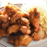 鶏肉の唐揚げ