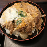 Mitsugiya - 大きくてボリュームのあるカツ丼