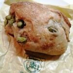 Bakery Minami - えだまめパン