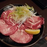 焼肉 バンザイ - ねぎ塩牛タン 880円