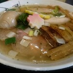 津軽煮干中華蕎麦 サムライブギー - ほおほお、鶏清湯系スープですか。