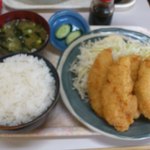 Manpuku Shokudo - トリカツ定食（5枚）＠650円。