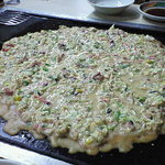 Okonomiyaki Torii - お好み焼きの片面