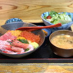 ラーメン だるま食堂 - ・特選海鮮丼 1,500円/税込