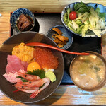 ラーメン だるま食堂 - ・特選海鮮丼 1,500円/税込