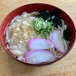 Oshokuji Dokoro Fuji - うどん(大)
                      ここのうどんも定食屋ならではの味と見た目。
                      薬味、具材はこれが標準。