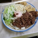 うおけんや - 肉玉うどん中