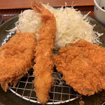 Gohan Dokoro Katsu An Yokkaichi Ooyachi Ten - 熟成ヒレとエビフライカニコロ