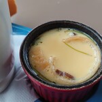 Greco Coffee Ten - モーニングサービスの茶碗蒸し
                      すが入って見た目は悪いけど美味しい