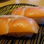 Sushi Emon Buranchi Hakata Papiyongaden Ten - 中厚生トロサーモン