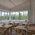 farmer's table mano - 窓の外には、近くの"国営みちのく杜の湖畔公園"の植栽やご近所の畑の景色