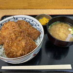 Komayose Parking Area (Nobori) Snack Corner - ソースカツ丼。830円。