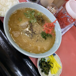 Koshien - ラーメン¥450- + ライス小 ¥100-