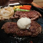 Kan Ya Kimidera Honten - 炭焼和風おろし黒毛和牛俵ハンバーグ