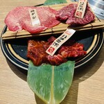 Kuroge Wagyu Marugoto Ittogai Yakiniku Dotonbori Mitsuru Shinsaibashi Ten - 選べるランチ¥1200-