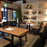 Le Yoshi Casual French & Bar - 