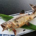 あゆ専科 山びこ - 魚田用の塩焼き
山びこさんは自分で卓上に常備してある味噌をかけるスタイル