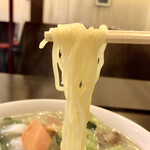 華珍楼 - 麺アップ