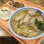 Dotonbori Kamukura Ionmorushijonawateten - 小チャーシュー煮玉子ラーメン(からあげセット)